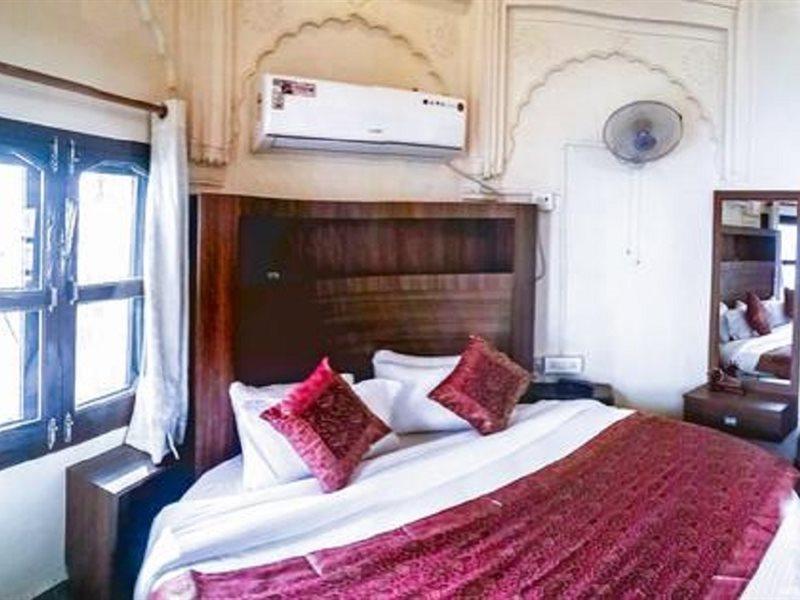 Dwivedi Hotels Palace On Steps Varanasi Eksteriør billede